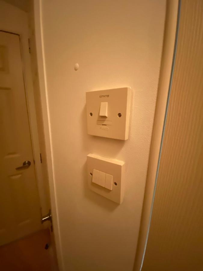 Blitz Blank Neue Messe Apartment *