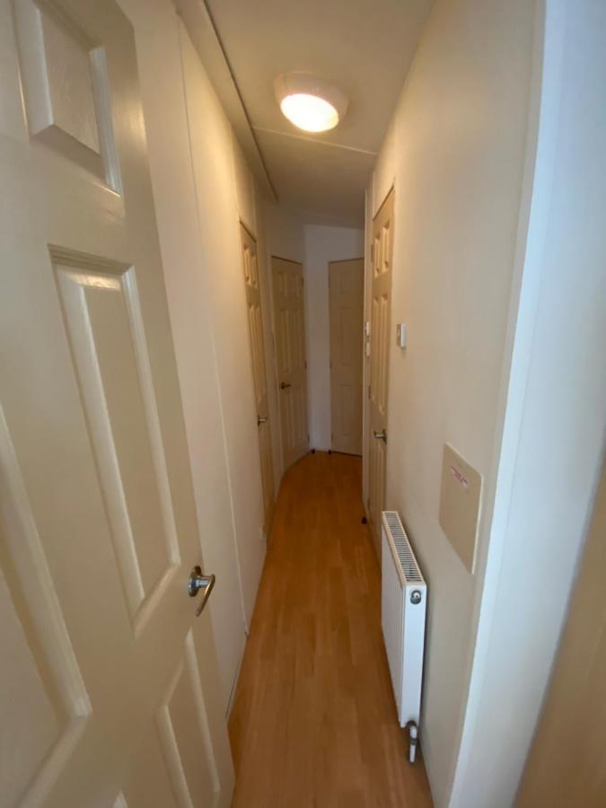 Blitz Blank Neue Messe Apartment *